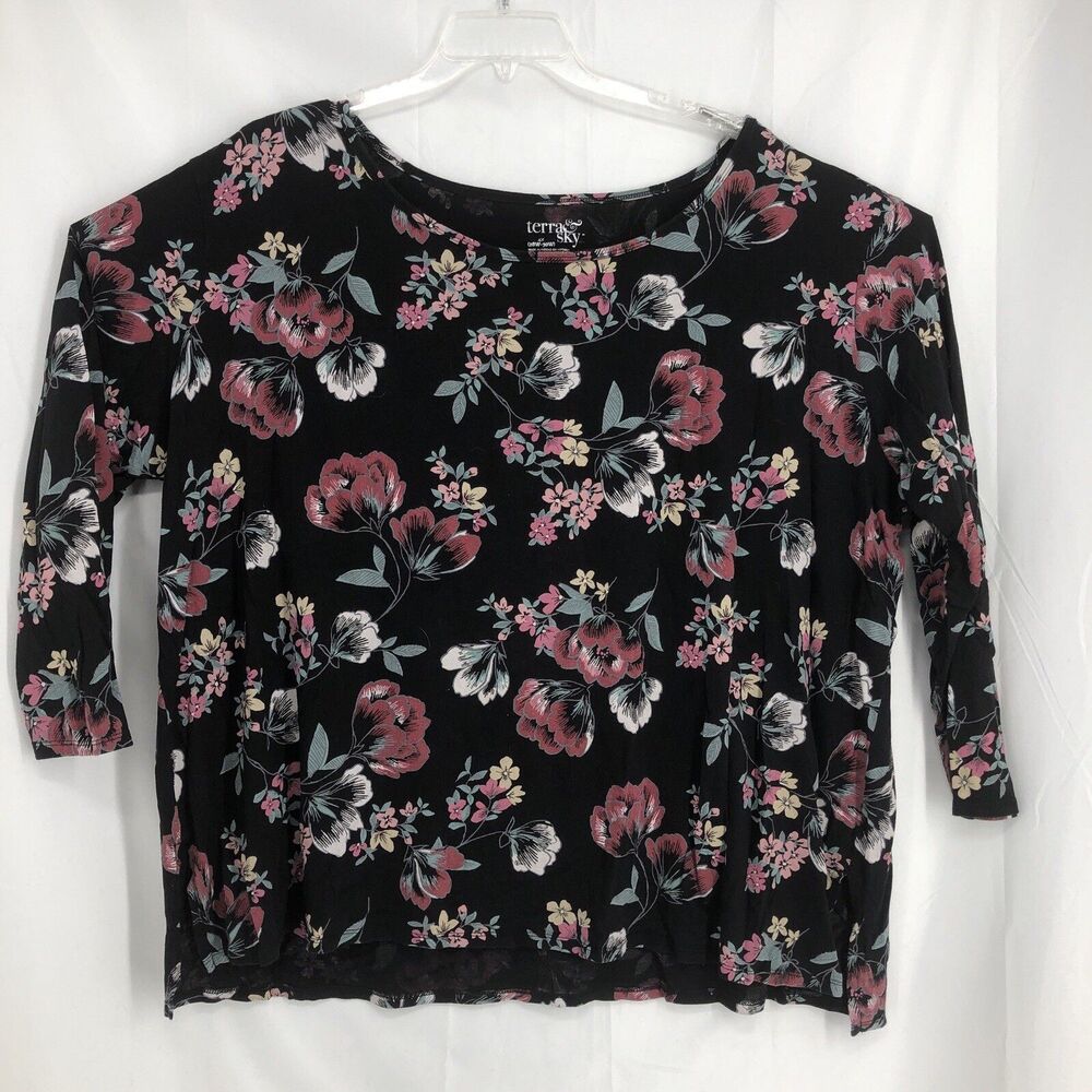 Terra & Sky Women's Plus Size 4x Floral Tee with Long Sleeves